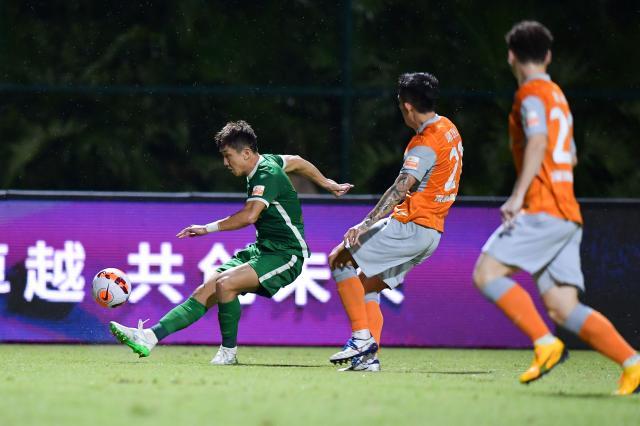 【中超】高迪梅开二度郜林进球被吹 深圳0比2浙江