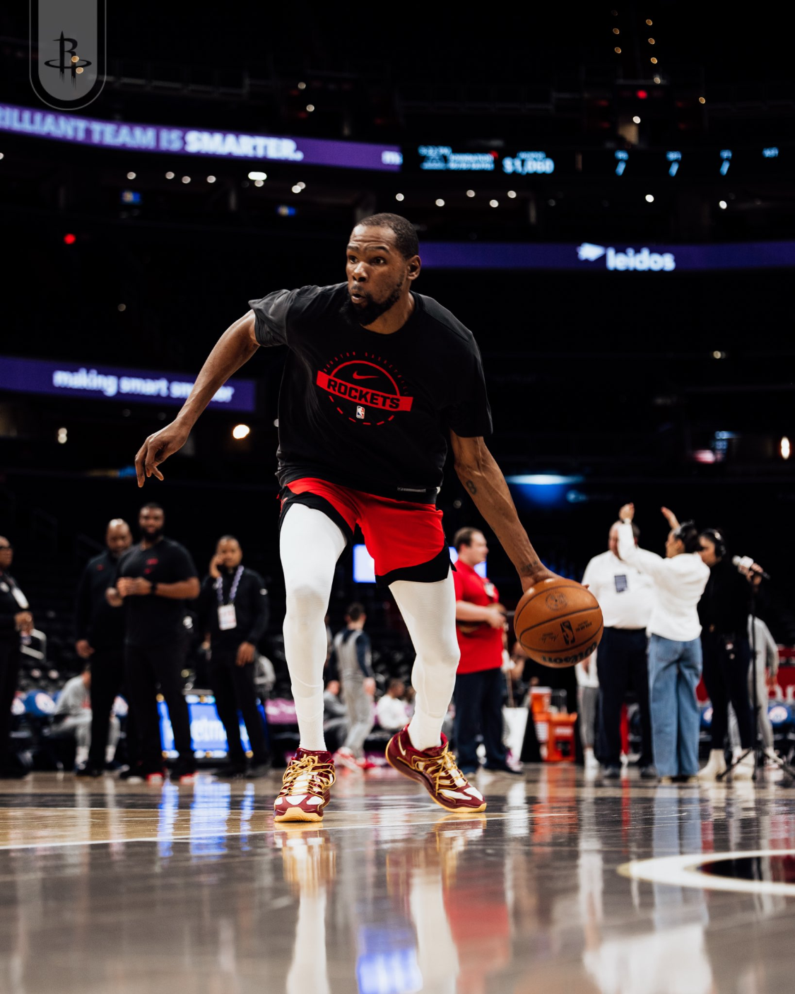 星空体育平台-杜兰特30分7板火箭战胜奇才，申京32分12篮板谢泼德19分10助