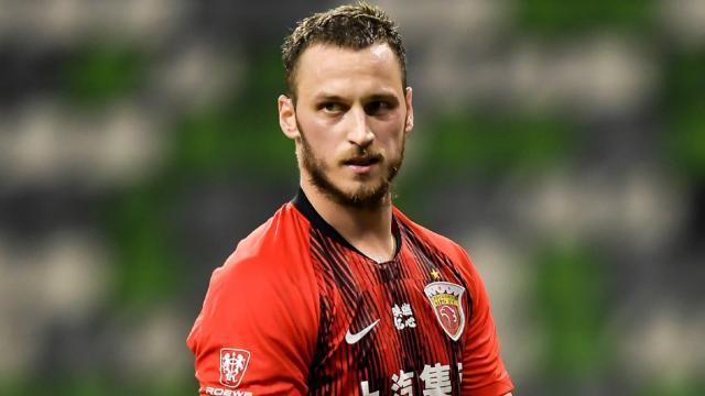 星空体育官网-西汉姆联出售大将赚2250万欧 阿瑙真要重返英超？